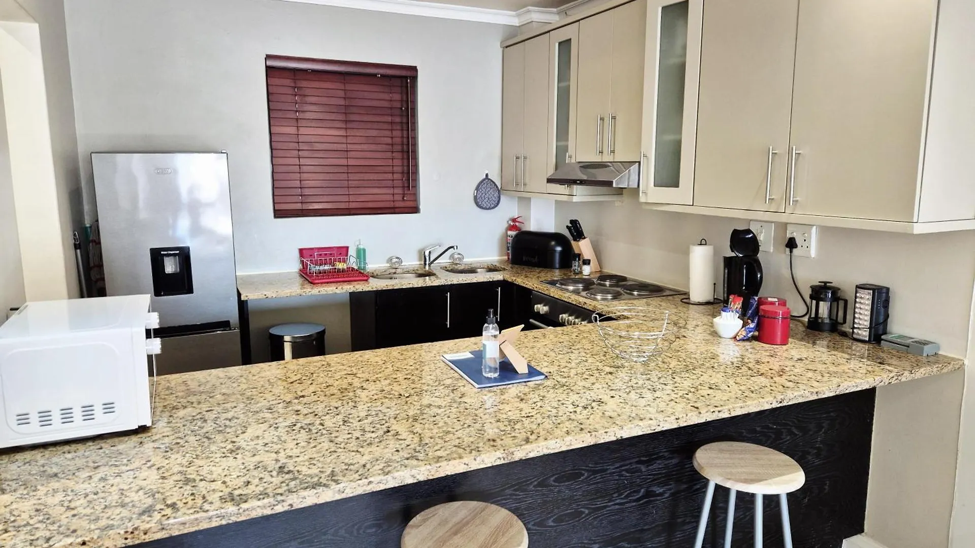Prime Location In The Firmont, Sea Point Apartment Cape Town